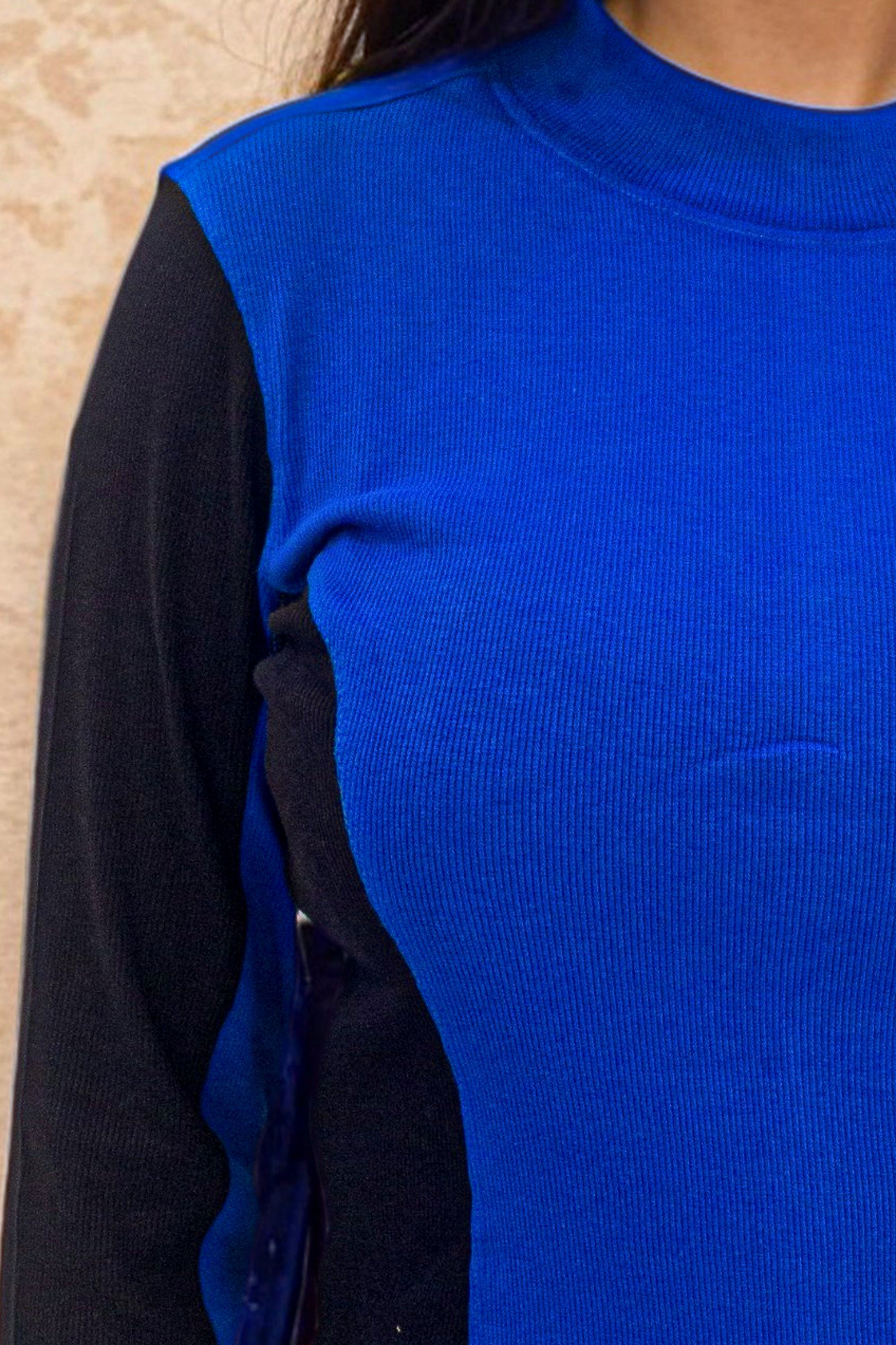 Color blocked blue and black rib top