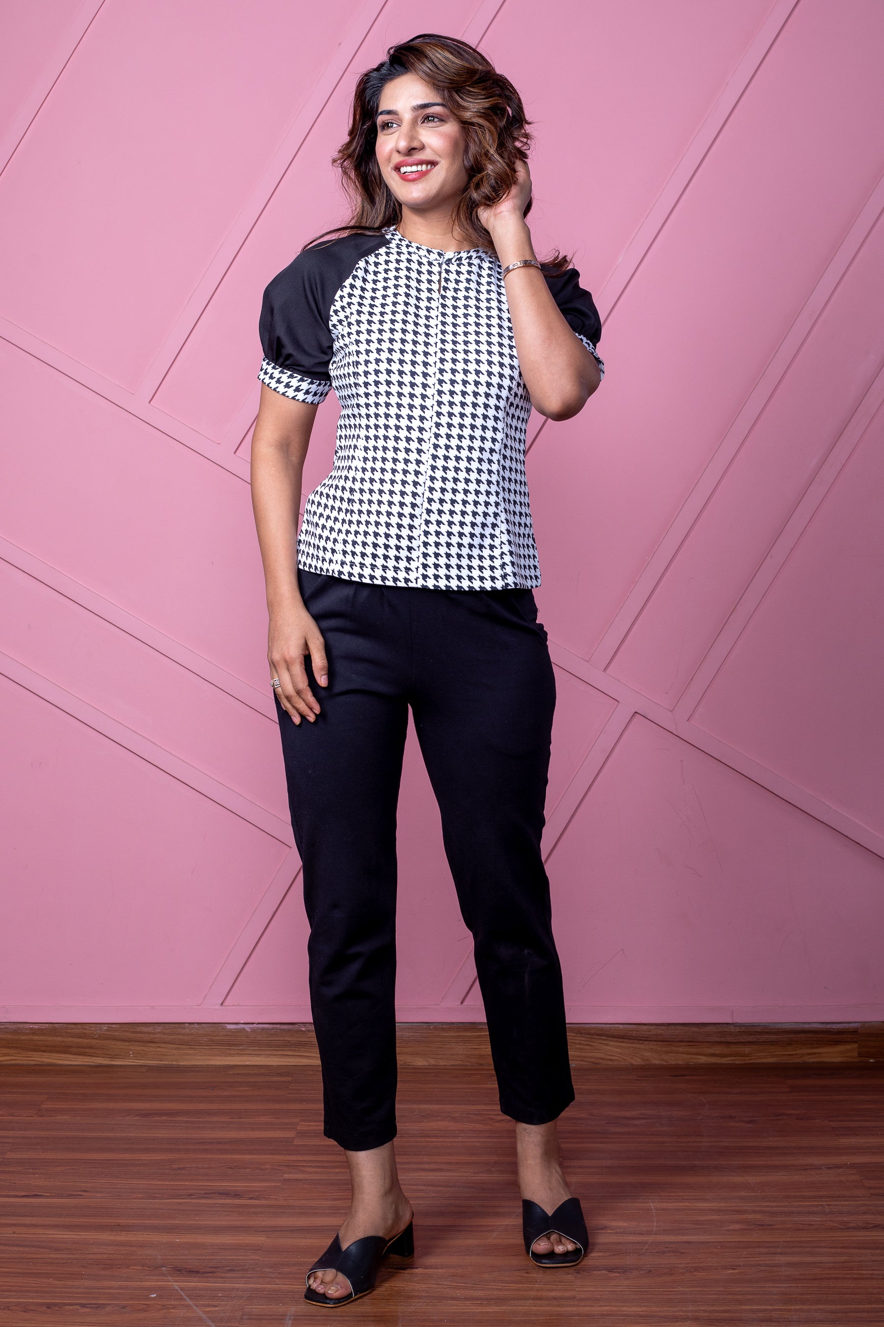 Black & White Houndstooth Print Top - Mia