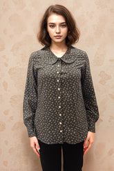 Peter pan collar buttoned down shirt