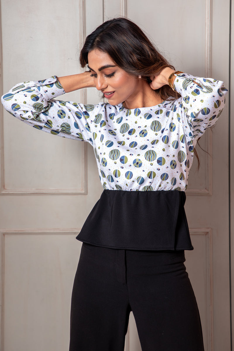 Load image into Gallery viewer, Polka Dots Slit Peplum Top
